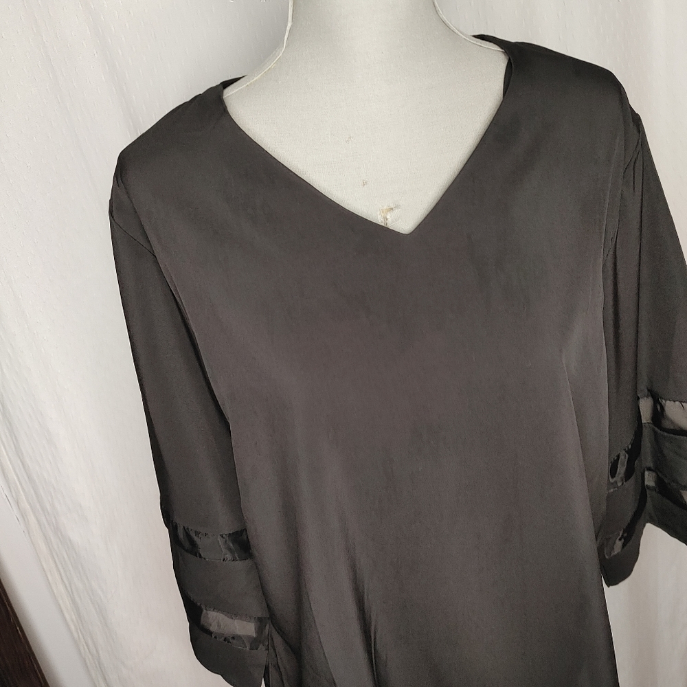Mesh panel bell sleeve blouse size L/XL - Picture 6 of 10